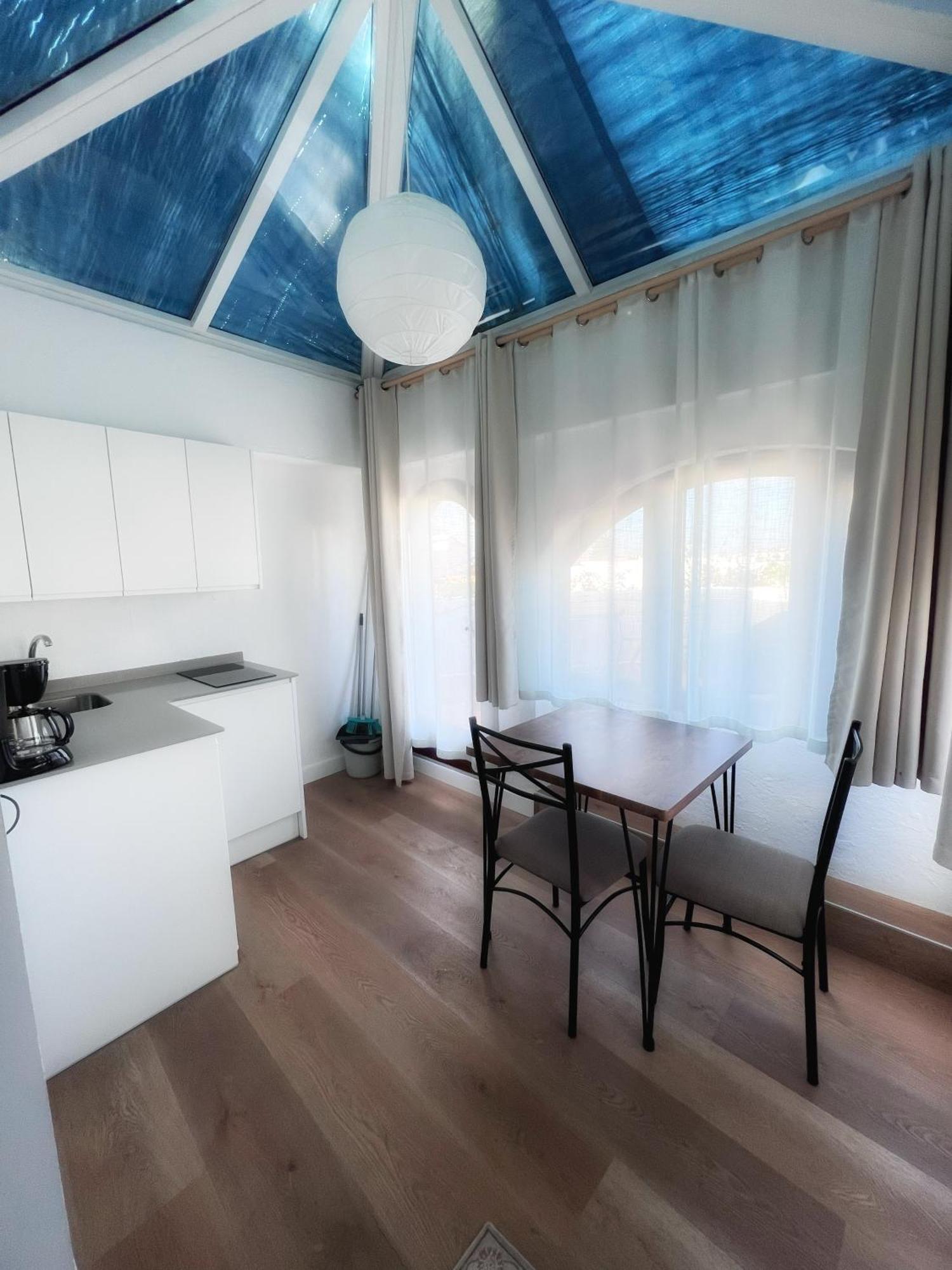 El Beaterio Apartments Тарифа Экстерьер фото