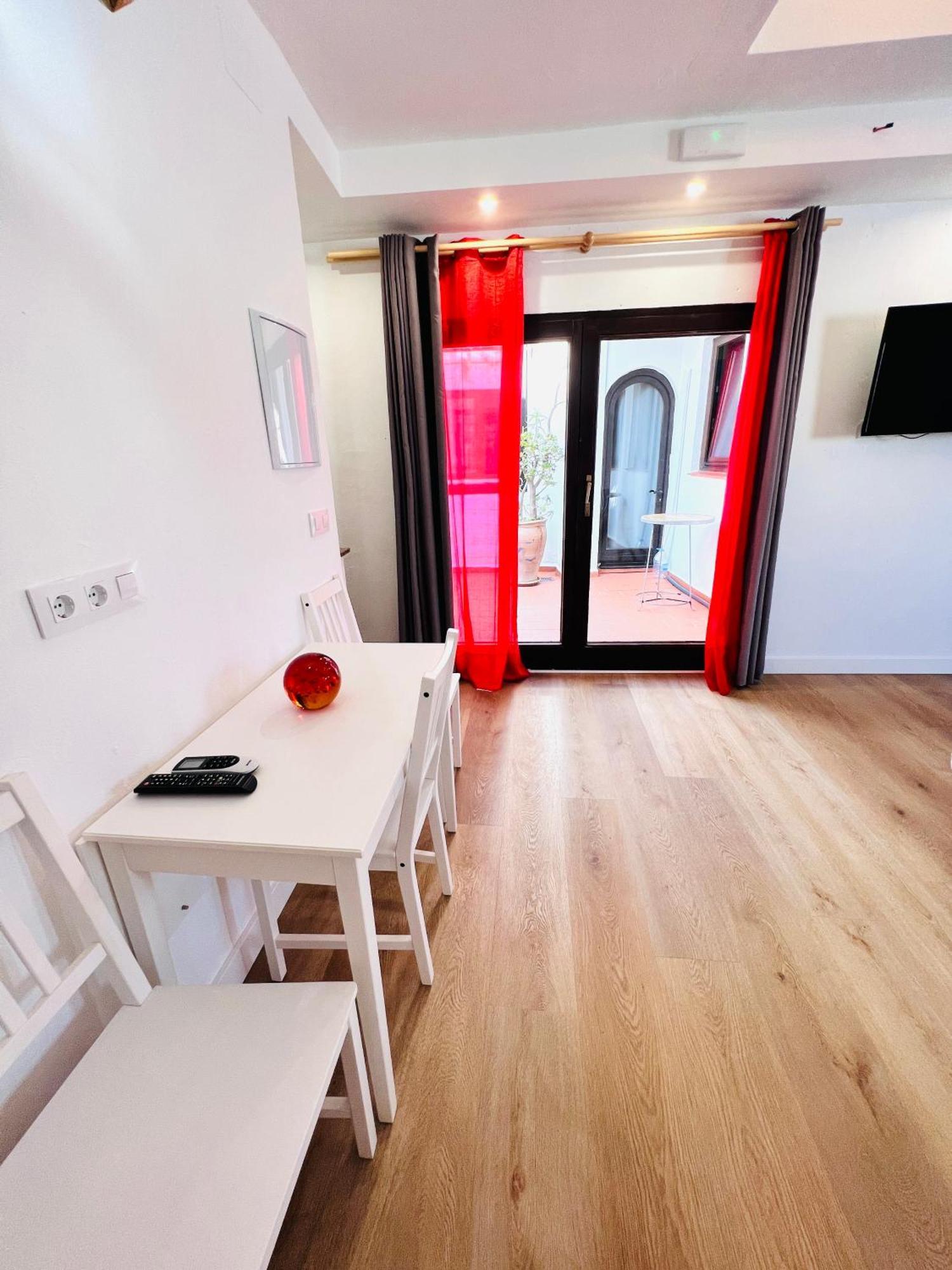 El Beaterio Apartments Тарифа Экстерьер фото