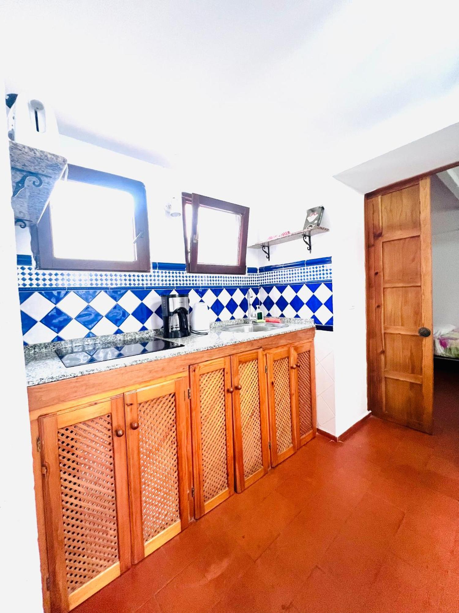 El Beaterio Apartments Тарифа Экстерьер фото